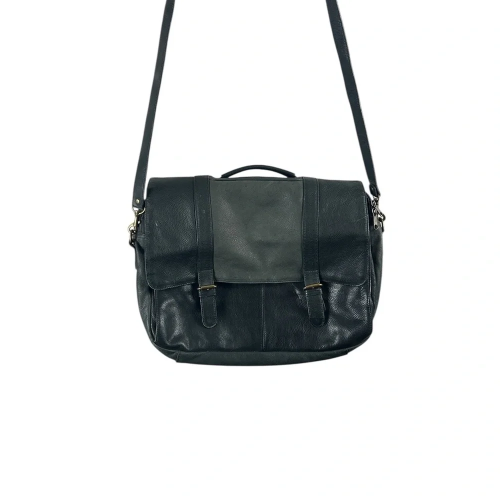Wilson’s Leather Vintage Black Leather Messenger Bag